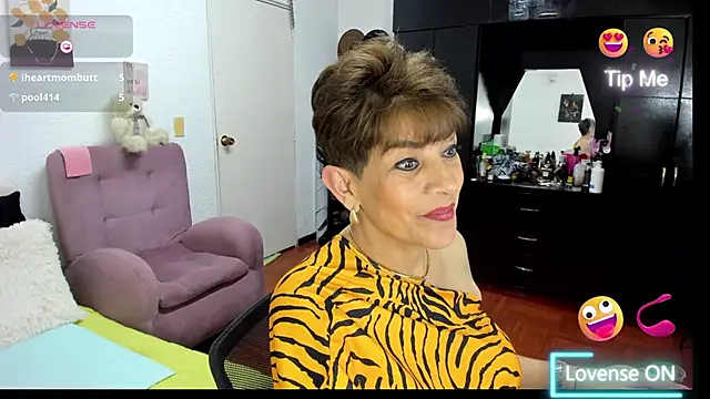 Angelina Stone 65 online show from November 26, 1:06 am