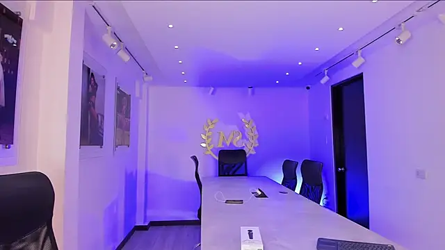 Snapshot of NairobiLee chatting on October 2, 11:28 am NairobiLee online show from October 2, 11:28 am