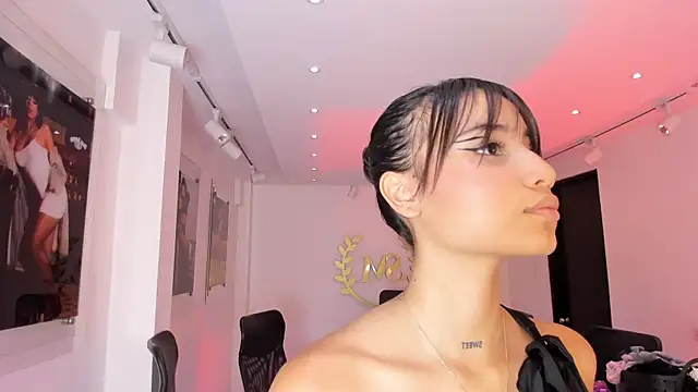 Snapshot of NairobiLee chatting on October 23, 10:14 am NairobiLee online show from October 23, 10:14 am