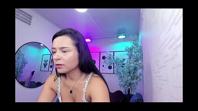 Tiara rr online show from May 21, 3:24 am