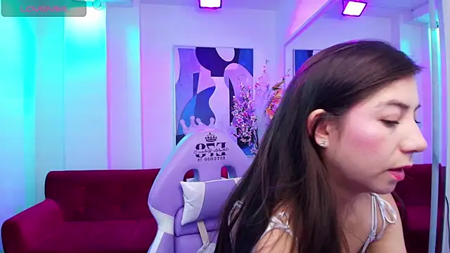 Ema louis  online show from February 19, 10:23 am