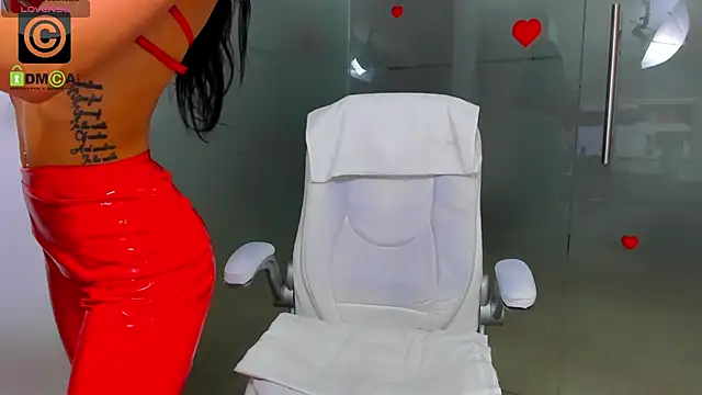 Queenrafaella online show from February 14, 3:03 am