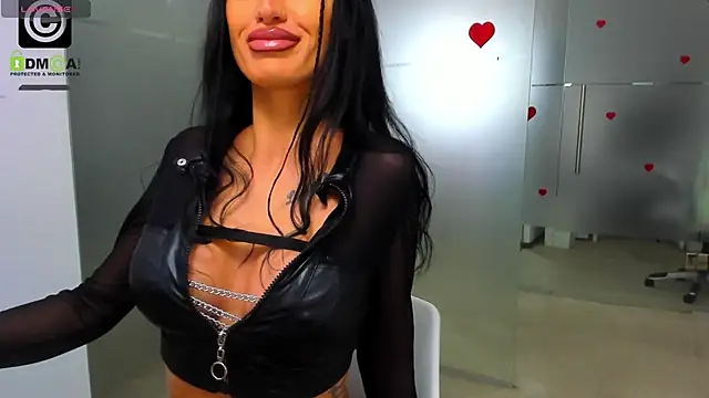 Queenrafaella online show from March 18, 4:37 am