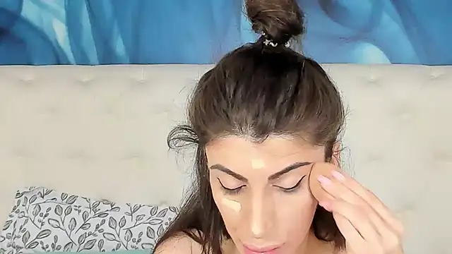 SkinnyDolly online show from October 27, 3:10 am