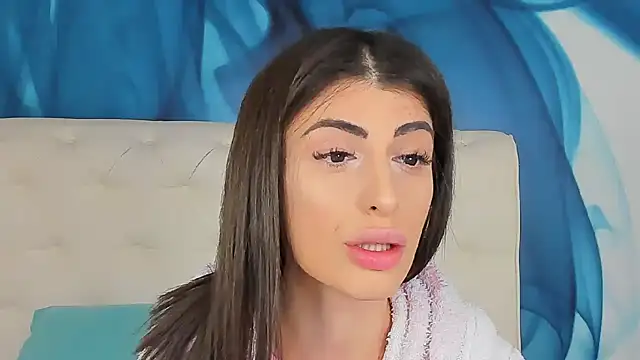 SkinnyDolly online show from March 1, 8:44 pm