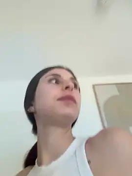 emma05 online show from December 11, 11:41 am