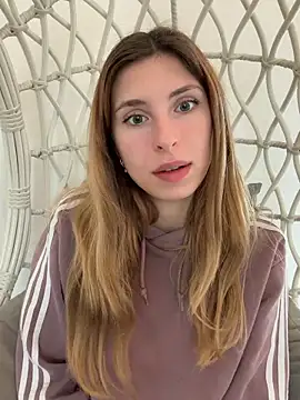 emma05 online show from March 9, 7:23 am