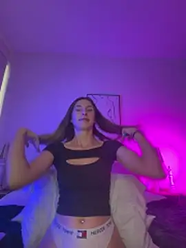 emma05 online show from May 13, 5:38 am