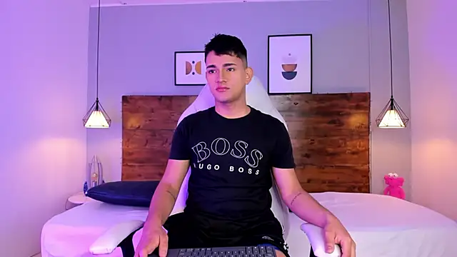 Snapshot of ander_deimond_ chatting on February 10, 1:22 pm ander deimond online show from February 10, 1:22 pm