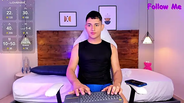 Snapshot of ander_deimond_ chatting on February 10, 4:25 pm ander deimond online show from February 10, 4:25 pm