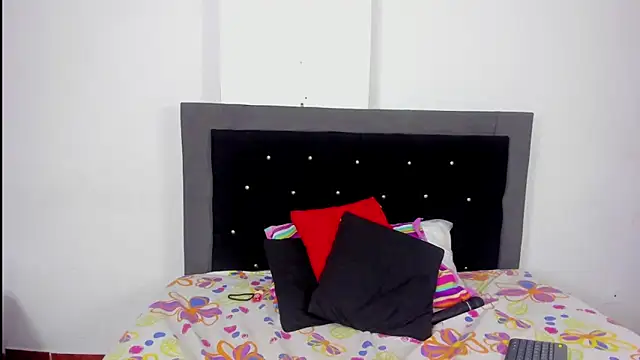 skaysanchez1 online show from January 13, 6:59 pm