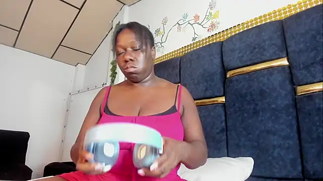 skaysanchez1 online show from September 24, 1:03 pm