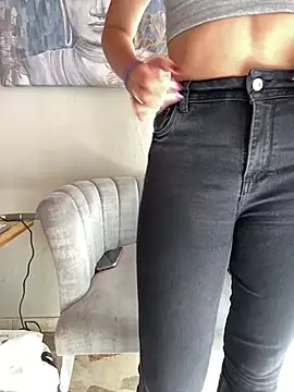 im lorein online show from January 13, 3:26 pm