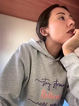 im lorein online show from October 21, 2:07 pm