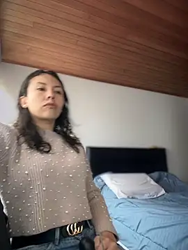 im lorein online show from October 24, 3:19 pm