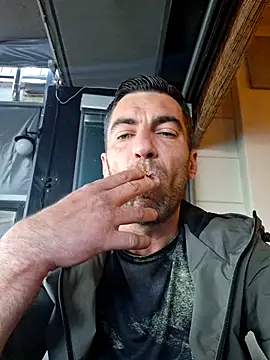 Snapshot of Greecefuck chatting on April 27, 3:32 pm Greecefuck online show from April 27, 3:32 pm