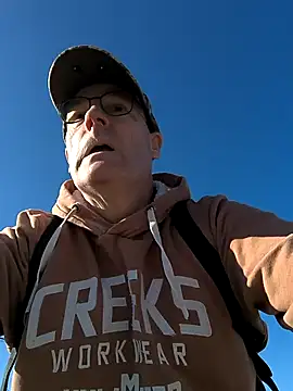 Snapshot of bogland33 chatting on March 2, 3:16 pm bogland33 online show from March 2, 3:16 pm