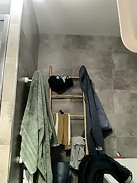 Snapshot of bogland33 chatting on September 30, 6:02 pm bogland33 online show from September 30, 6:02 pm