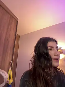 ARITOO  online show from May 15, 11:01 pm