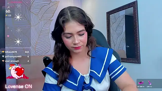 Snapshot of KarenPautt chatting on December 16, 9:52 pm KarenPautt online show from December 16, 9:52 pm