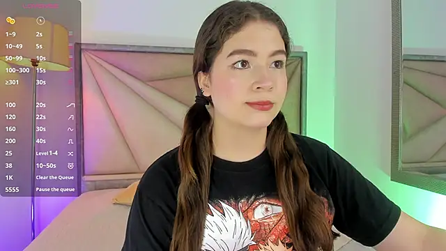 Snapshot of KarenPautt chatting on October 14, 12:11 am KarenPautt online show from October 14, 12:11 am