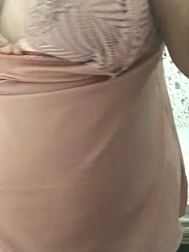 Snapshot of ahross chatting on October 11, 10:47 am ahross online show from October 11, 10:47 am