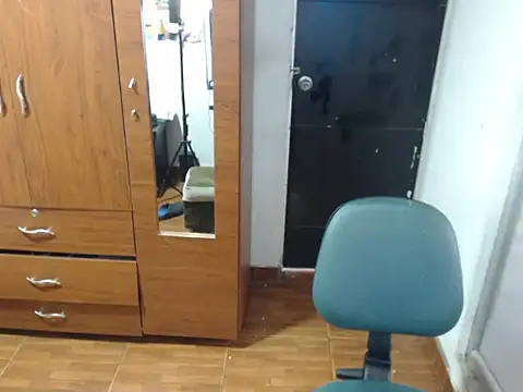 Snapshot of carolina_linarez69 chatting on September 21, 8:32 pm carolina linarez69 online show from September 21, 8:32 pm