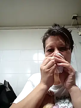 carolina linarez69 online show from May 16, 11:57 pm