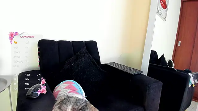 its  angelica  online show from November 13, 7:35 pm