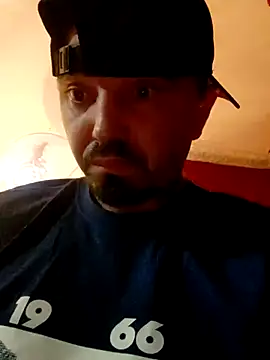 Snapshot of HungJonny99 chatting on March 1, 11:47 pm HungJonny99 online show from March 1, 11:47 pm