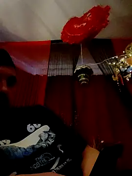 Snapshot of HungJonny99 chatting on March 2, 6:48 am HungJonny99 online show from March 2, 6:48 am