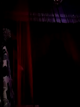 Snapshot of HungJonny99 chatting on October 2, 12:06 am HungJonny99 online show from October 2, 12:06 am