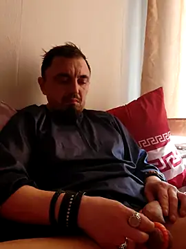 HungJonny99 online show from April 3, 1:42 pm