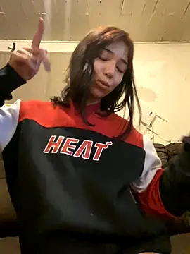 Snapshot of kittyprettybby chatting on October 4, 11:25 pm kittyprettybby online show from October 4, 11:25 pm