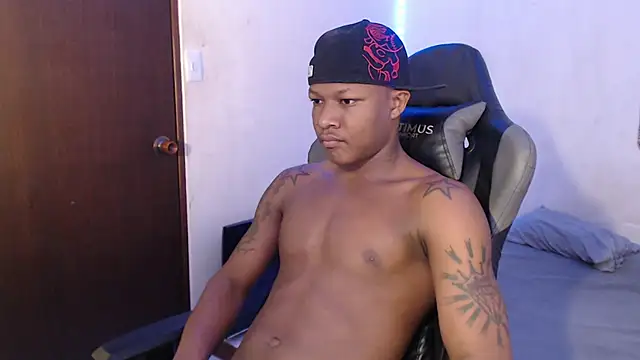 Snapshot of Alid_17 chatting on January 14, 5:19 am Alid 17 online show from January 14, 5:19 am