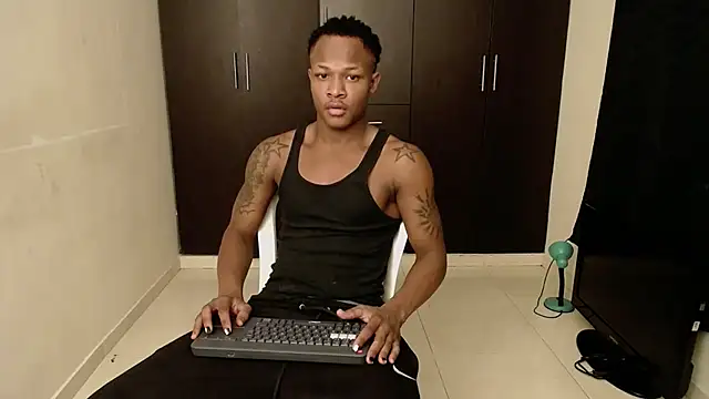 Snapshot of Alid_17 chatting on October 8, 6:00 am Alid 17 online show from October 8, 6:00 am