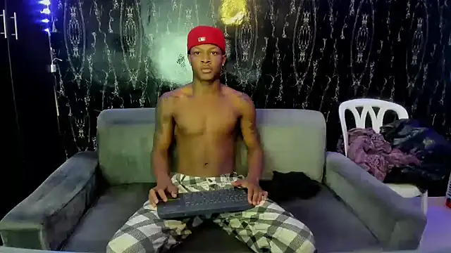 Snapshot of Alid_17 chatting on October 23, 9:30 am Alid 17 online show from October 23, 9:30 am