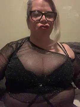 curvy-Ruby-Uk online show from December 14, 10:07 pm