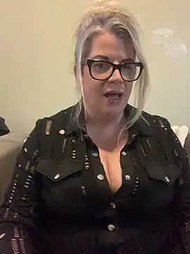 curvy-Ruby-Uk online show from December 28, 2:32 pm
