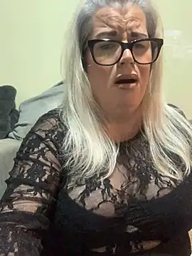 curvy-Ruby-Uk online show from January 6, 9:11 pm