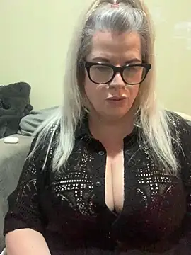 curvy-Ruby-Uk online show from January 7, 3:33 pm