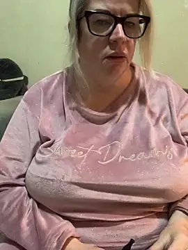 curvy-Ruby-Uk online show from January 11, 7:49 am