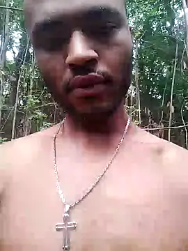 Snapshot of Blacklicious777 chatting on December 4, 11:19 am Blacklicious777 online show from December 4, 11:19 am