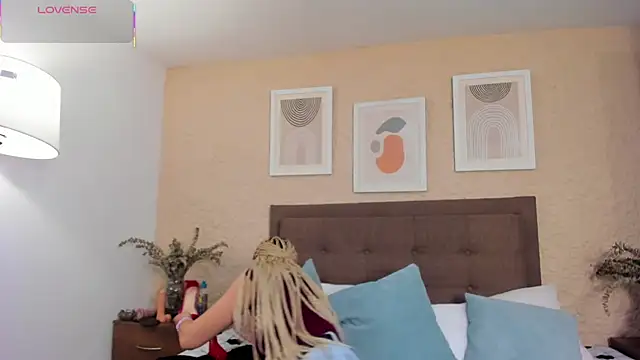 CarolinaGlamour online show from September 23, 3:09 am