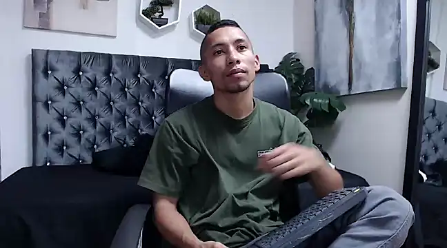 richar voller online show from December 5, 11:49 am