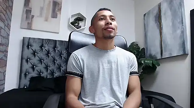 richar voller online show from December 6, 5:00 pm