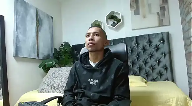 richar voller online show from February 12, 11:29 am