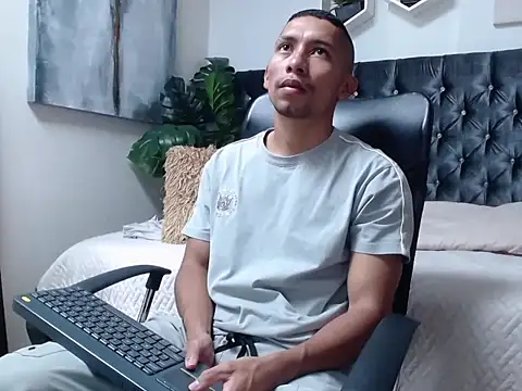 richar voller online show from October 9, 11:19 am