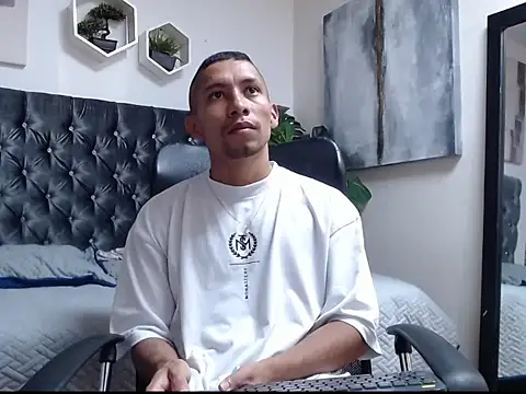 richar voller online show from October 20, 11:21 am