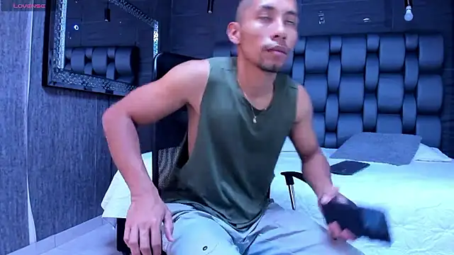 richar voller online show from October 22, 11:32 am